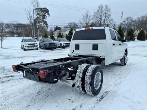 New 2026 RAM 3500 Tradesman w/ Chrome Appearance Group A AWD/4WD image 5