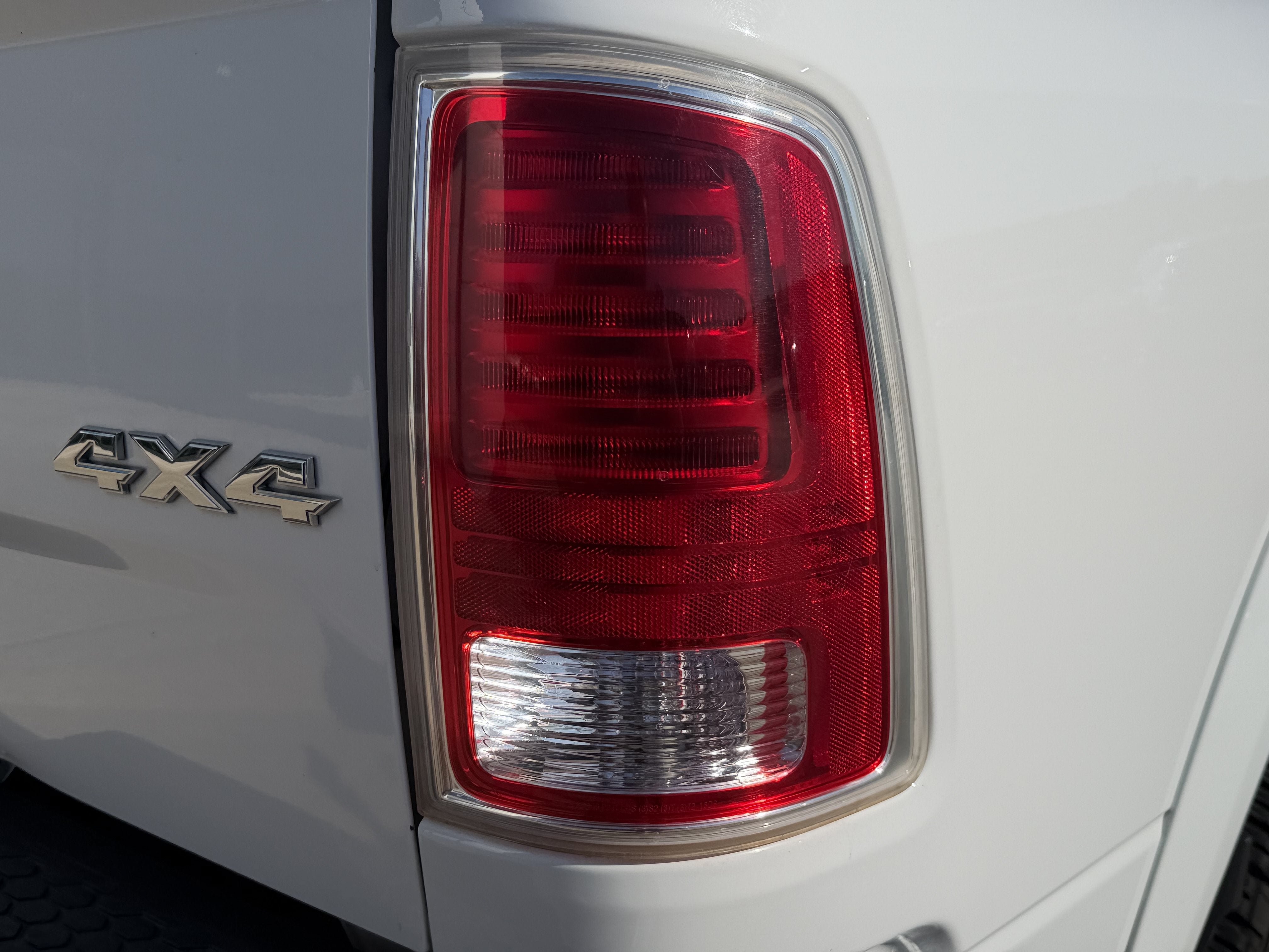 Used 2018 RAM 2500 Laramie AWD/4WD image 6