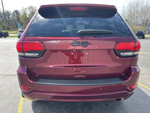 Used 2021 Jeep Grand Cherokee Altitude AWD/4WD image 4
