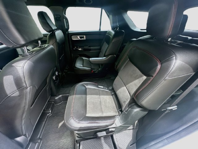 Used 2022 Ford Explorer ST-Line AWD/4WD image 26