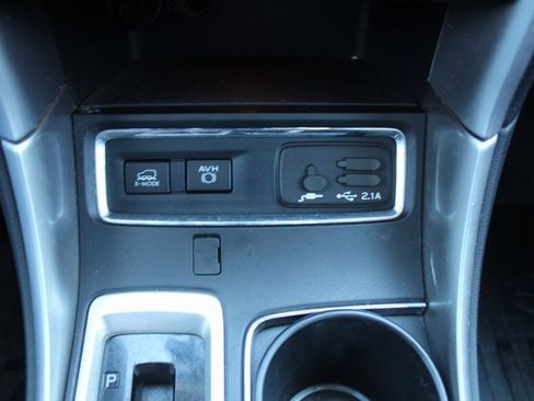 Used 2021 Subaru Ascent Limited w/ Technology Package image 43