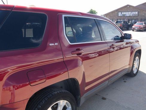 Used 2017 GMC Terrain SLE AWD/4WD image 9