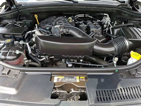 Used 2024 Dodge Durango GT AWD/4WD image 29