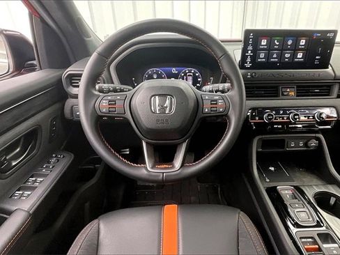 Certified 2026 Honda Passport TrailSport image 5