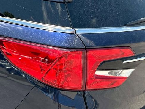 Used 2023 Honda Odyssey Touring image 10
