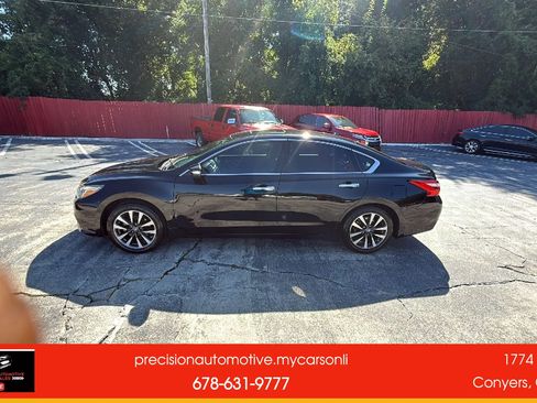 Used 2016 Nissan Altima FWD image 3