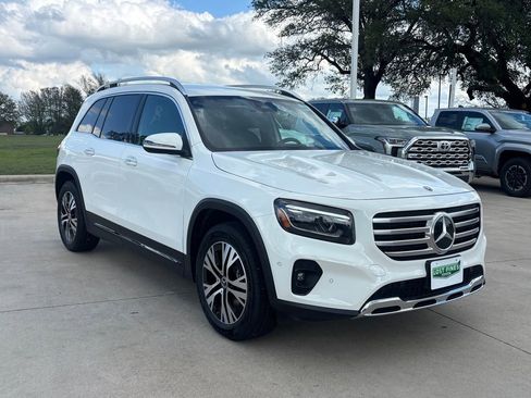 Used 2024 Mercedes-Benz GLB 250 image 6