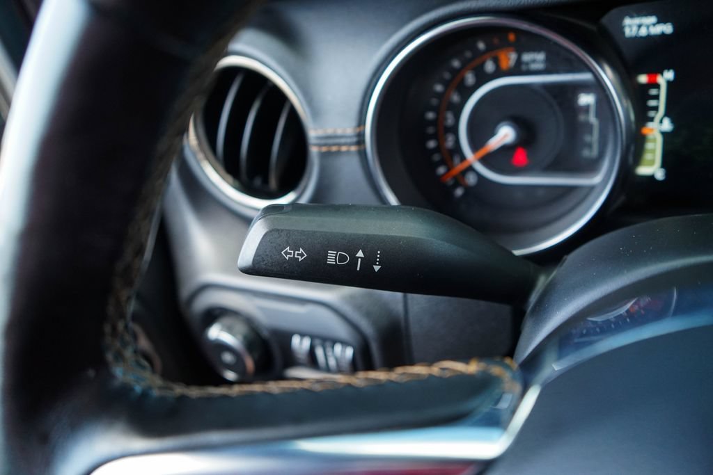 Used 2021 Jeep Wrangler Unlimited Sahara AWD/4WD image 35