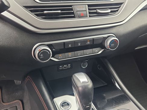 Certified 2025 Nissan Altima 2.5 SR FWD image 20