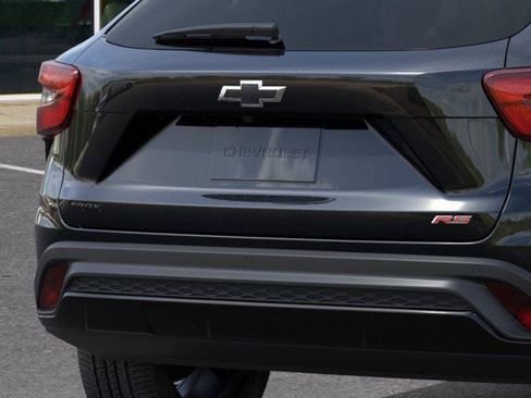 New 2026 Chevrolet Trax RS w/ Driver Confidence Package FWD image 14