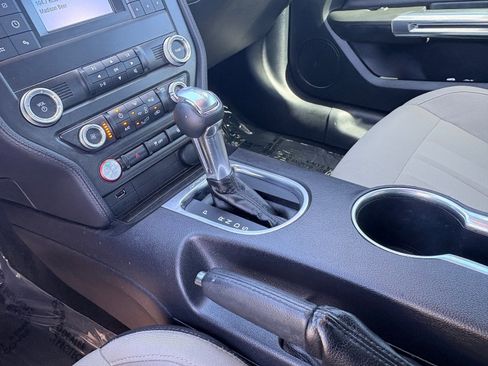 Used 2019 Ford Mustang Coupe image 17