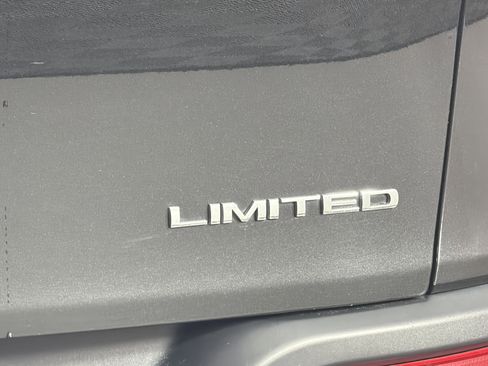 Used 2014 Jeep Cherokee Limited w/ Luxury Group AWD/4WD image 27