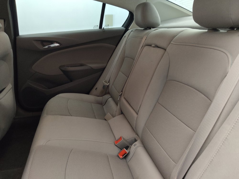Used 2017 Chevrolet Cruze LT w/ Convenience Package FWD image 18