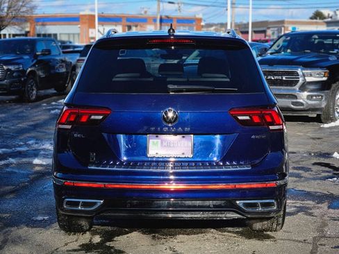 Used 2022 Volkswagen Tiguan SEL R-Line image 4