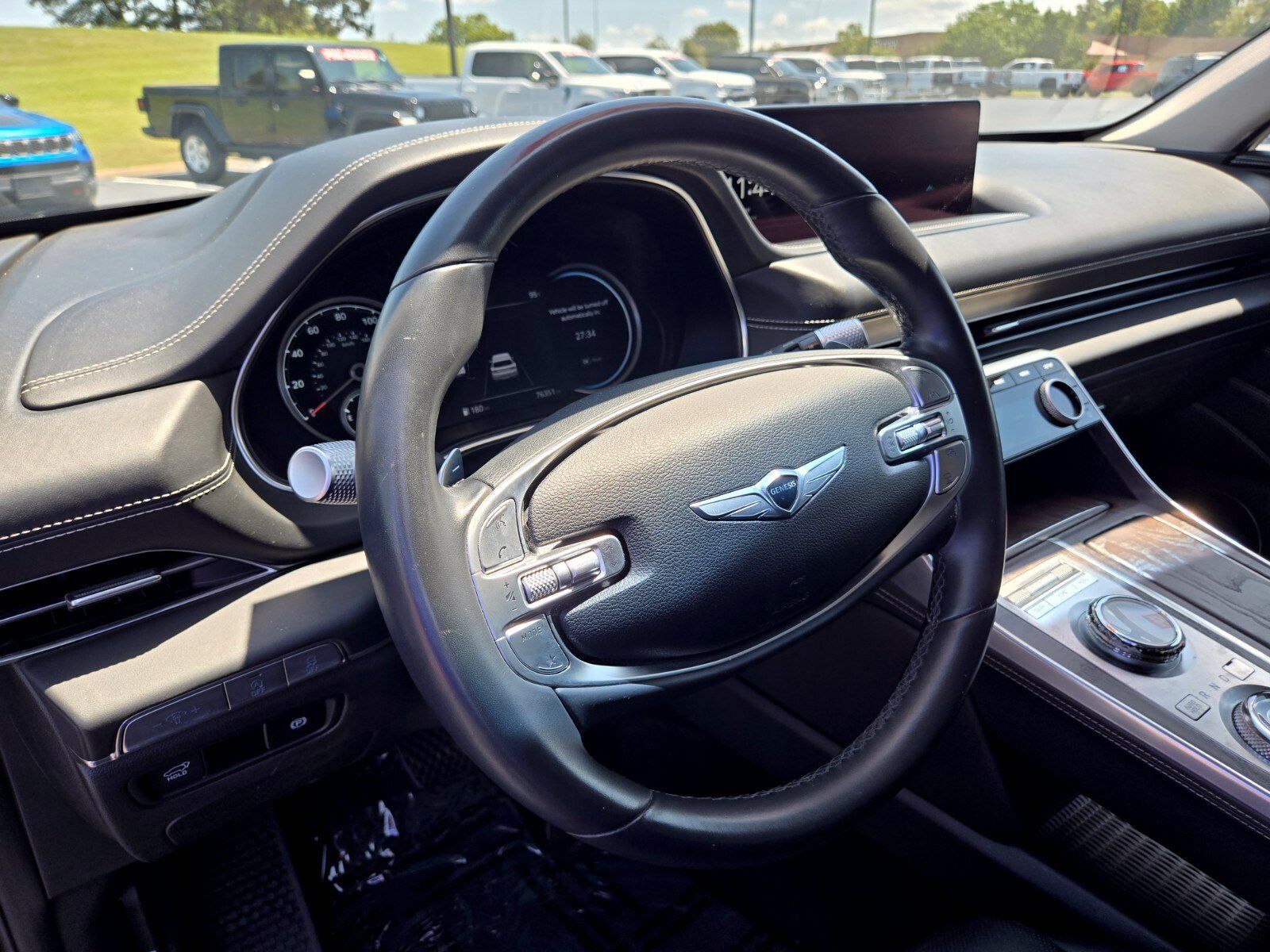 Used 2024 Genesis GV80 2.5T AWD/4WD image 11