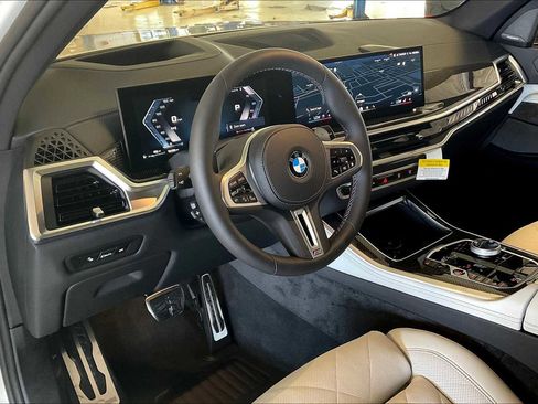 Used 2026 BMW X5 M60i image 8