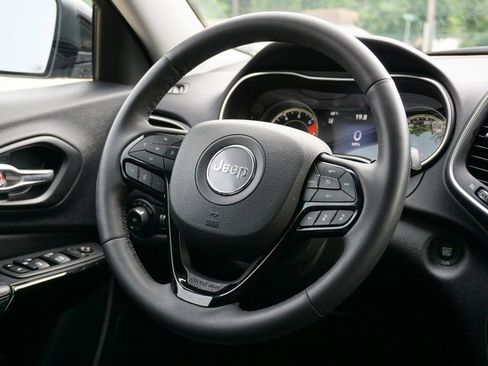 Used 2023 Jeep Cherokee Altitude Lux AWD/4WD image 33