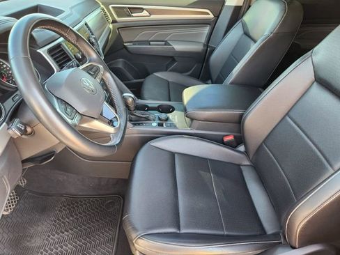 Used 2021 Volkswagen Atlas SE w/ Panoramic Sunroof Package AWD/4WD image 13