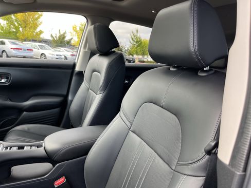 Used 2023 Honda HR-V EX-L image 17