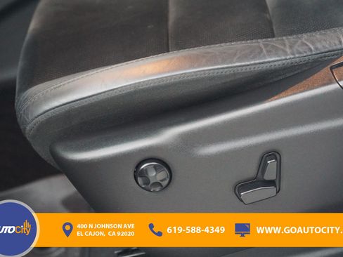 Used 2018 Jeep Grand Cherokee Altitude RWD image 17