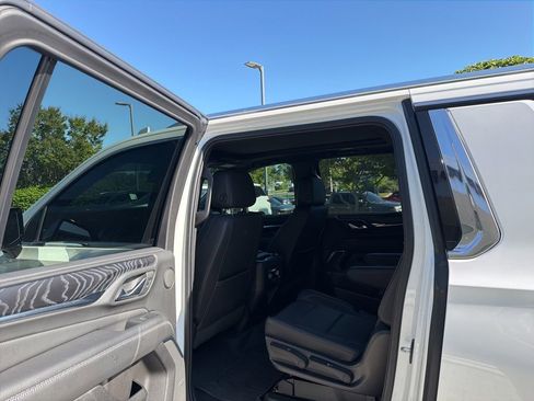 Used 2022 GMC Yukon XL Denali AWD/4WD image 35