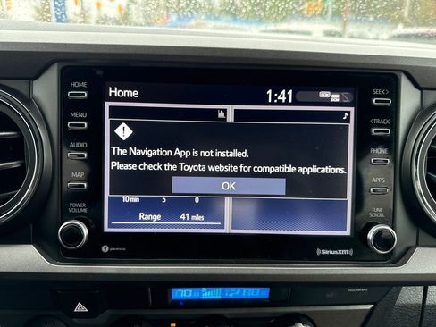 Used 2022 Toyota Tacoma TRD Off-Road w/ Technology Package image 24