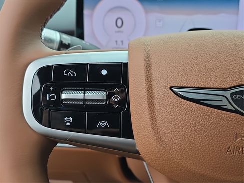 New 2026 Genesis GV70 2.5T Advanced image 17