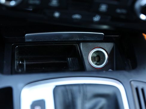 Used 2016 Audi A4 2.0T Premium Plus w/ Technology Package image 26