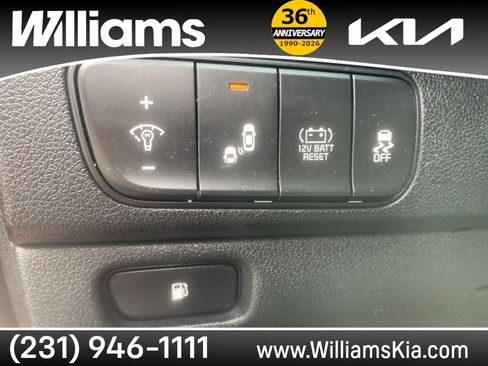 Used 2019 Kia Niro S Touring image 22