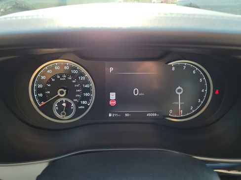 Used 2024 Genesis G70 2.5T AWD/4WD image 22