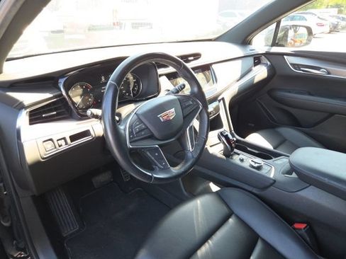 Used 2021 Cadillac XT5 Luxury AWD/4WD image 6