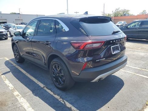 Used 2023 Ford Escape Active w/ Tech Pack #2 AWD/4WD image 3