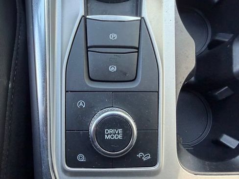 Certified 2024 Ford Explorer XLT w/ Equipment Group 202A AWD/4WD image 26