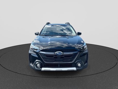 Certified 2025 Subaru Outback Limited AWD/4WD image 3