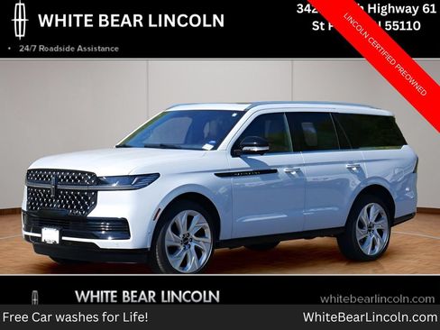 Certified 2025 Lincoln Navigator Black Label AWD/4WD image 1