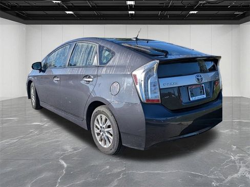 Used 2013 Toyota Prius Plug-In Hybrid image 3
