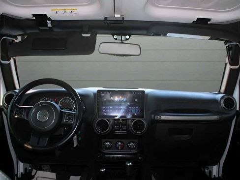 Used 2017 Jeep Wrangler Unlimited Sport w/ Quick Order Package 24S AWD/4WD image 17
