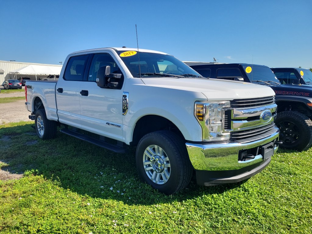 Used 2019 Ford F250 XLT AWD/4WD image 2