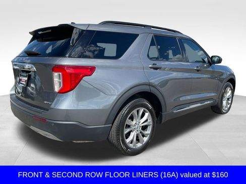 Used 2023 Ford Explorer XLT w/ Equipment Group 202A AWD/4WD image 5