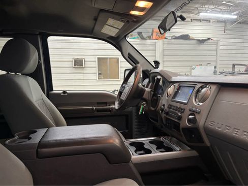 Used 2012 Ford F250 XLT w/ XLT Interior Pkg AWD/4WD image 28