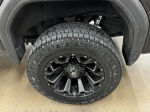 Used 2023 GMC Sierra 2500 AT4 w/ Gooseneck/5TH Wheel Package AWD/4WD image 9