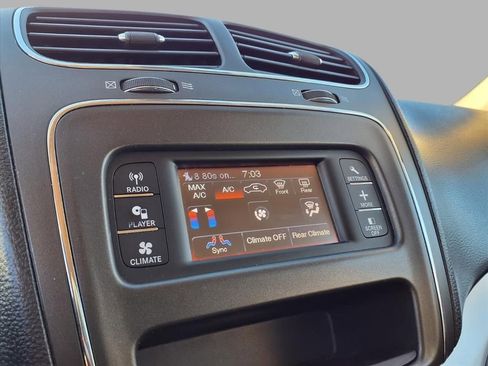 Used 2019 Dodge Journey SE w/ Premium Group image 7