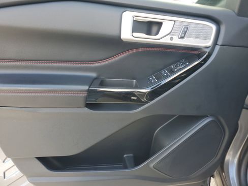 Used 2022 Ford Explorer ST-Line image 29