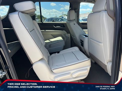 New 2026 GMC Yukon XL Denali AWD/4WD image 19