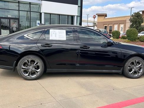 Used 2023 Honda Accord EX image 13