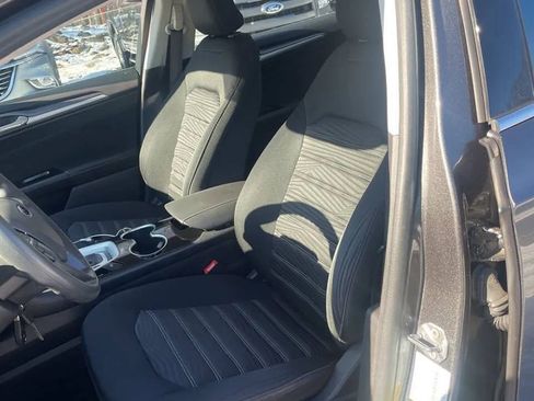 Used 2016 Ford Fusion SE image 23