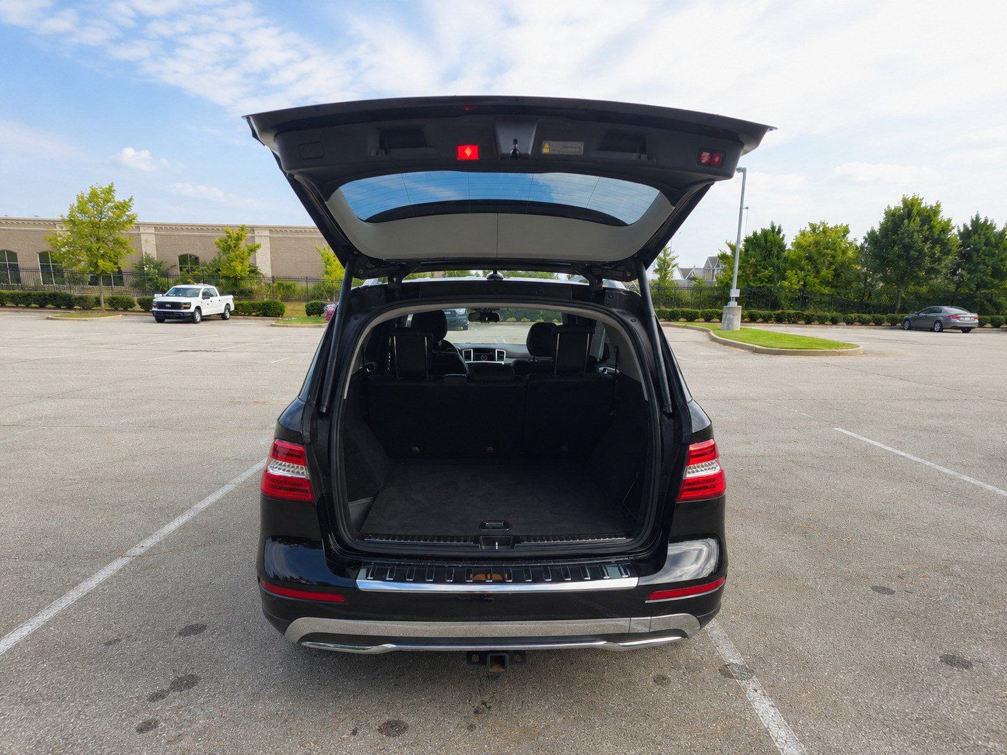 Used 2015 Mercedes-Benz ML 350 4MATIC image 11