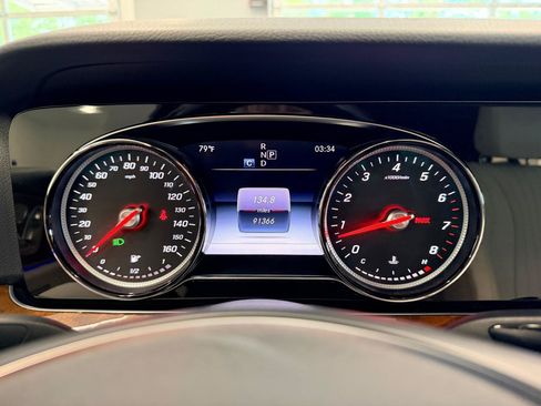 Used 2018 Mercedes-Benz E 300 image 32