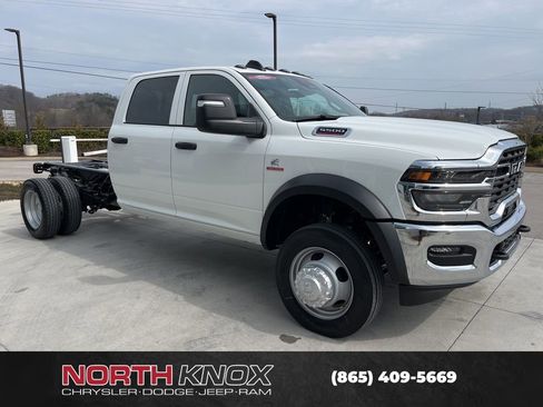 New 2026 RAM 5500 Tradesman AWD/4WD image 28