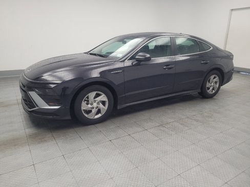 Used 2025 Hyundai Sonata SE FWD image 2